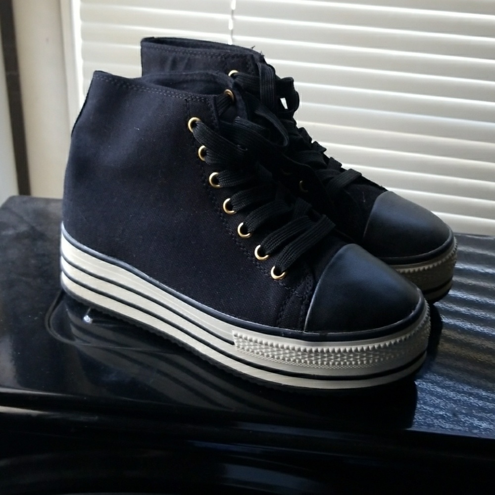 Urban Outfitters platform sneakers